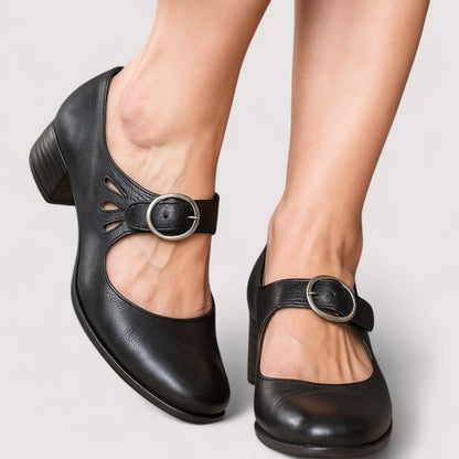 Clara | Escote elegante en ecopiel